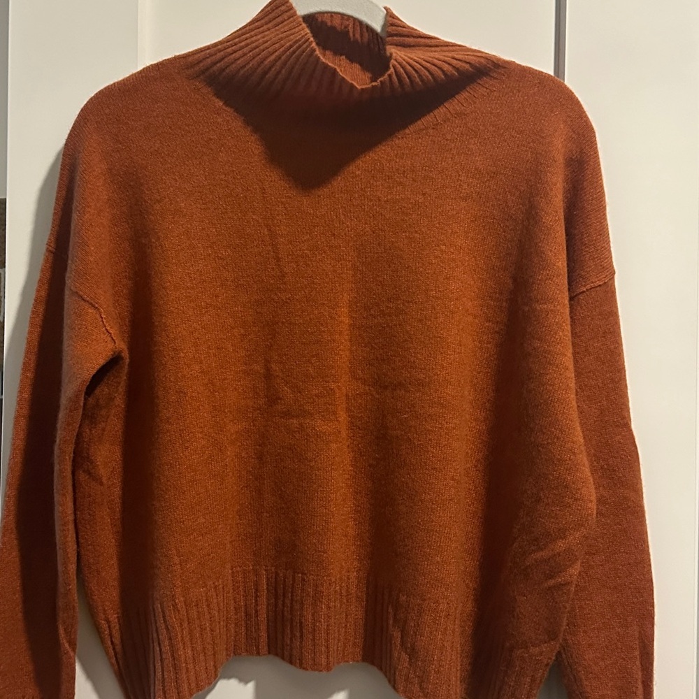 Free People cropped Cashmere Sweater- Rusty Copper
